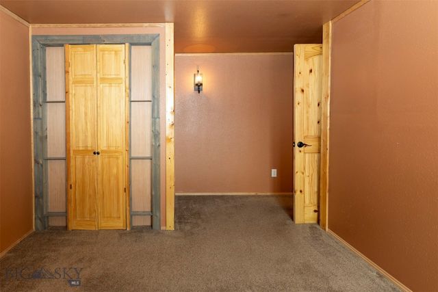 305 1st Avenue N, Clyde Park, MT 59018