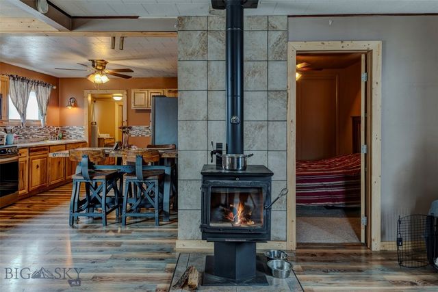 305 1st Avenue N, Clyde Park, MT 59018