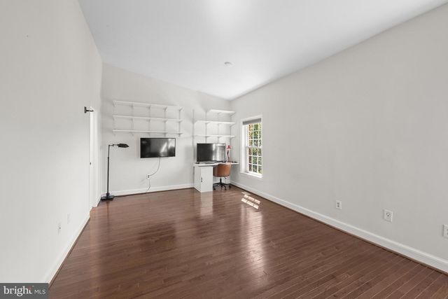3545 WINFIELD LN NW, Washington, DC 20007