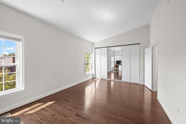 3545 WINFIELD LN NW, Washington, DC 20007