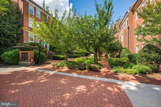 3545 WINFIELD LN NW, Washington, DC 20007