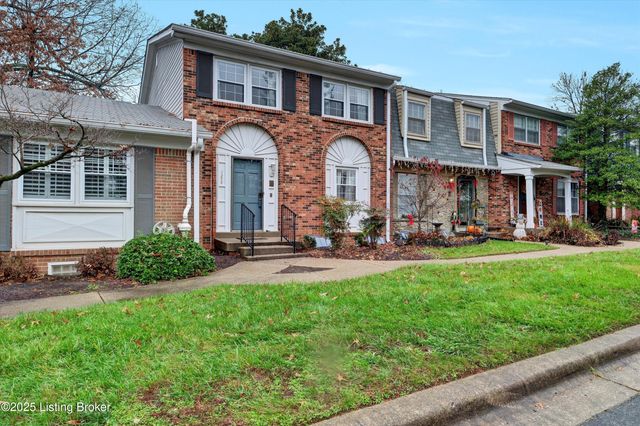 1208 Dalmally Ct, Louisville, KY 40222