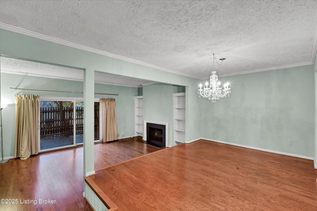 1208 Dalmally Ct, Louisville, KY 40222