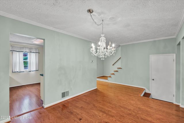 1208 Dalmally Ct, Louisville, KY 40222