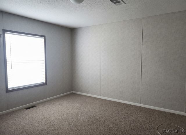 7988 E Northlake Drive, Floral City, FL 34436