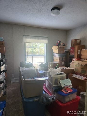 7988 E Northlake Drive, Floral City, FL 34436