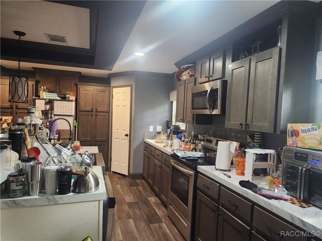 7988 E Northlake Drive, Floral City, FL 34436