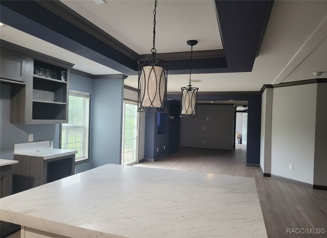 7988 E Northlake Drive, Floral City, FL 34436