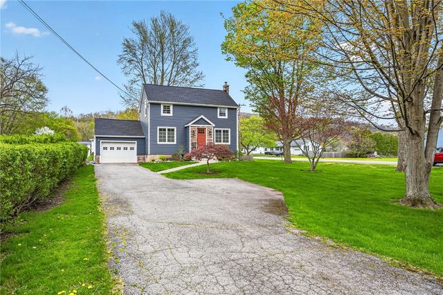 1234 Canandaigua Rd, Palmyra, NY 14522
