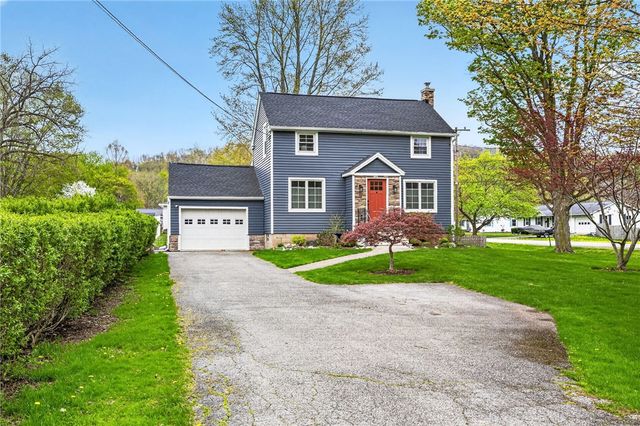 1234 Canandaigua Rd, Palmyra, NY 14522