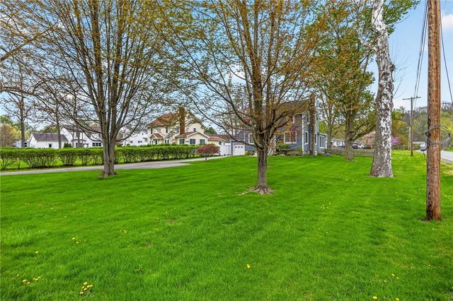 1234 Canandaigua Rd, Palmyra, NY 14522