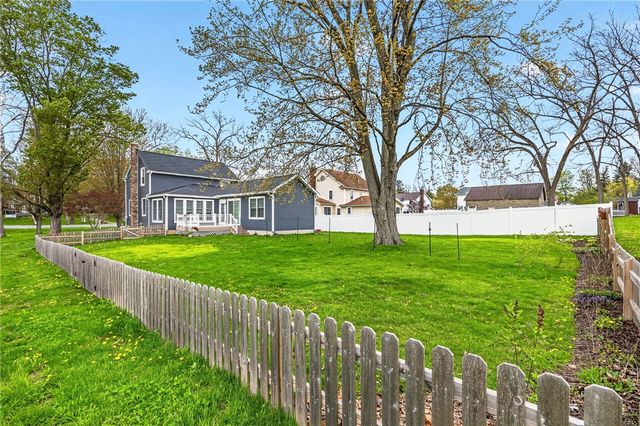 1234 Canandaigua Rd, Palmyra, NY 14522