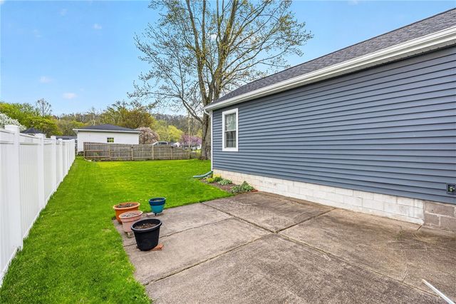 1234 Canandaigua Rd, Palmyra, NY 14522