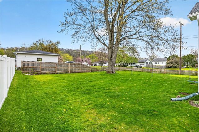 1234 Canandaigua Rd, Palmyra, NY 14522