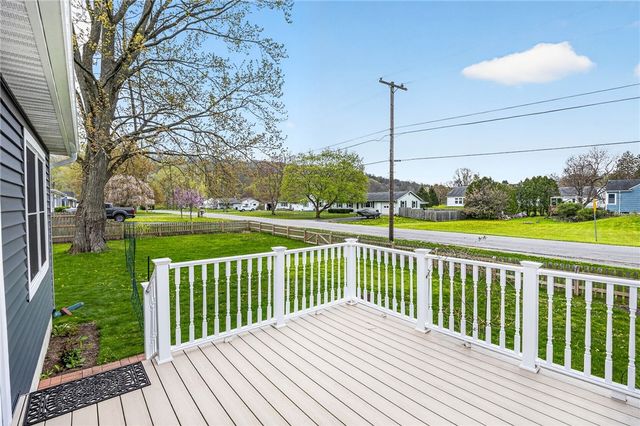 1234 Canandaigua Rd, Palmyra, NY 14522