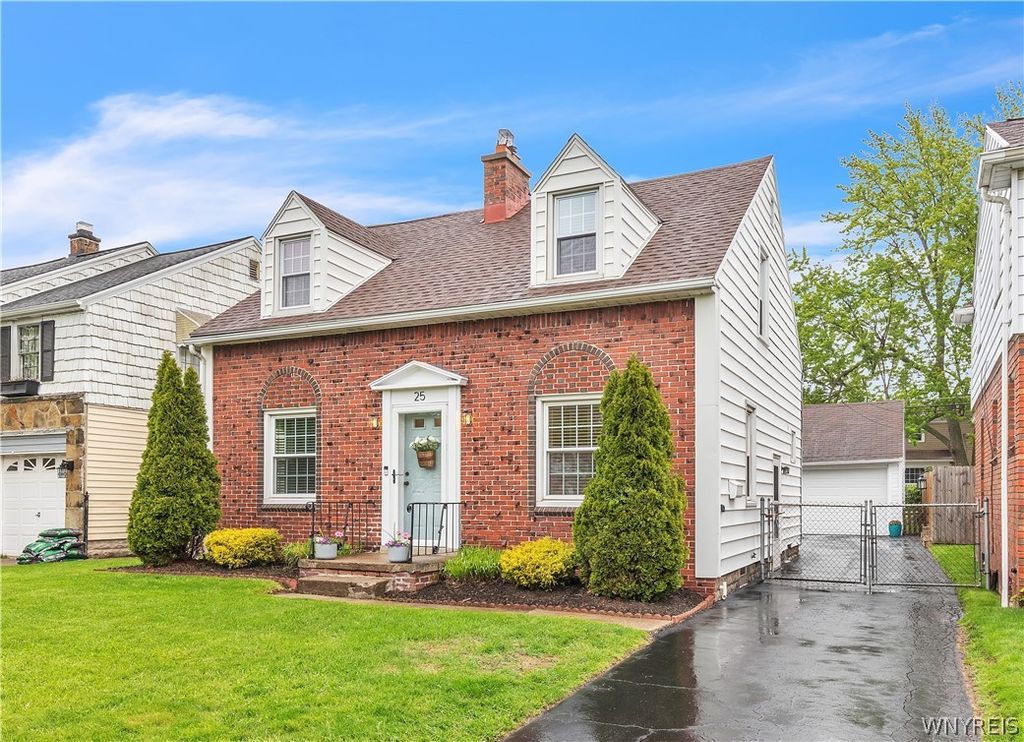 25 Byron Avenue, Tonawanda, NY 14223