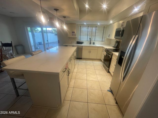 4020 W SWEETWATER Avenue, Phoenix, AZ 85029