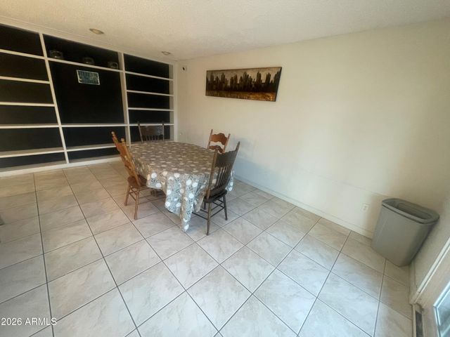 4020 W SWEETWATER Avenue, Phoenix, AZ 85029