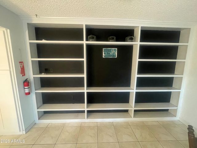 4020 W SWEETWATER Avenue, Phoenix, AZ 85029