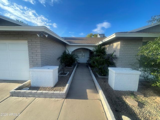 4020 W SWEETWATER Avenue, Phoenix, AZ 85029