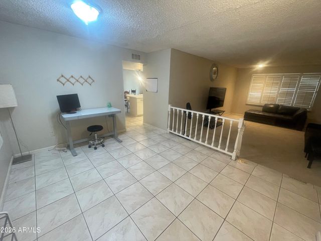 4020 W SWEETWATER Avenue, Phoenix, AZ 85029