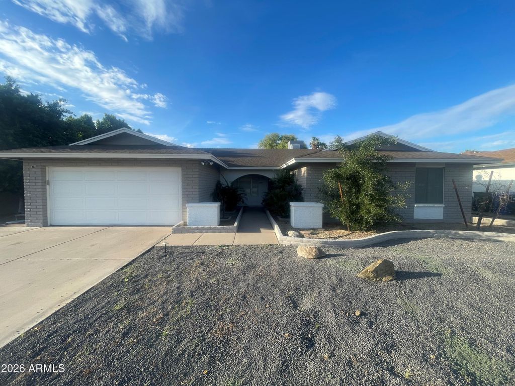 4020 W SWEETWATER Avenue, Phoenix, AZ 85029