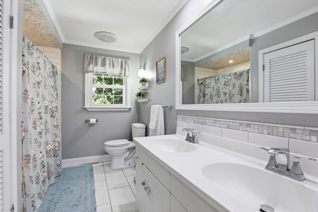 60-R Jasper St, Saugus, MA 01906