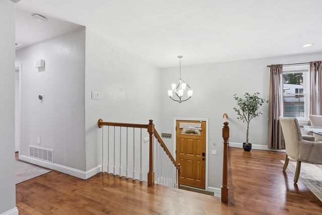 60-R Jasper St, Saugus, MA 01906