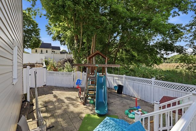 60-R Jasper St, Saugus, MA 01906