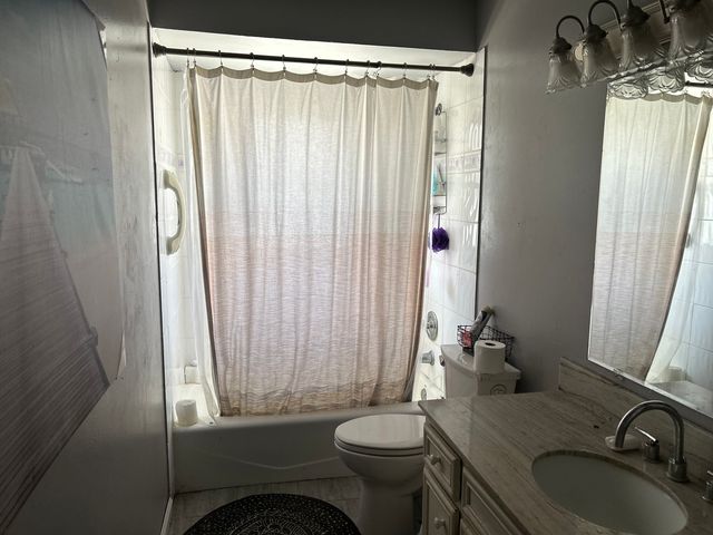 14904 Springfield Avenue, Midlothian, IL 60445