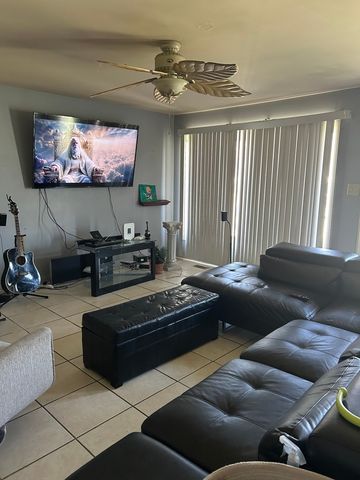 14904 Springfield Avenue, Midlothian, IL 60445