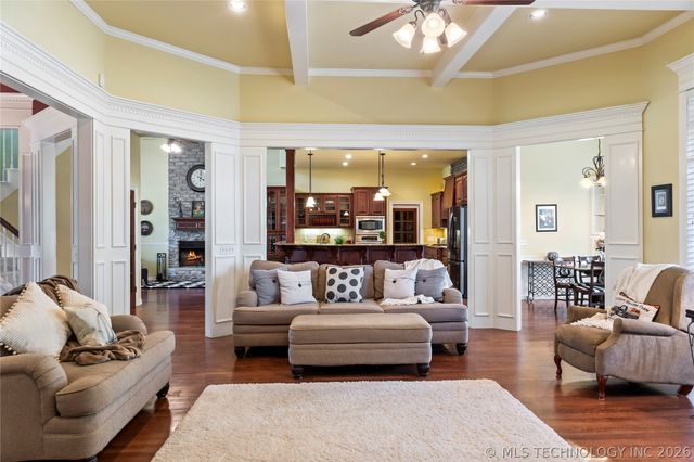 19524 E 74th Place North, Owasso, OK 74055