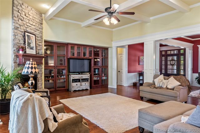 19524 E 74th Place North, Owasso, OK 74055