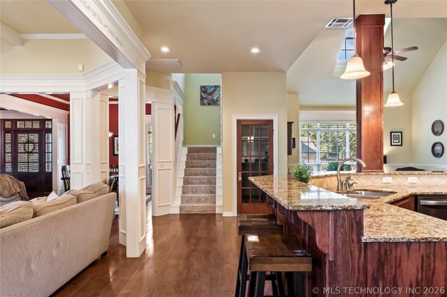 19524 E 74th Place North, Owasso, OK 74055