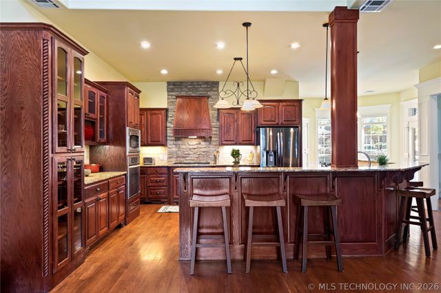 19524 E 74th Place North, Owasso, OK 74055