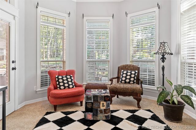 19524 E 74th Place North, Owasso, OK 74055