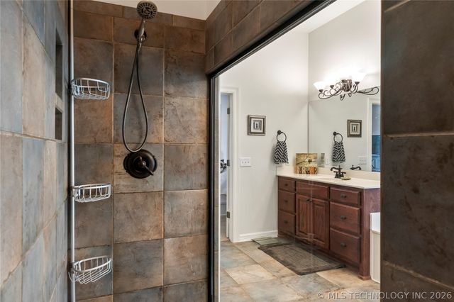 19524 E 74th Place North, Owasso, OK 74055