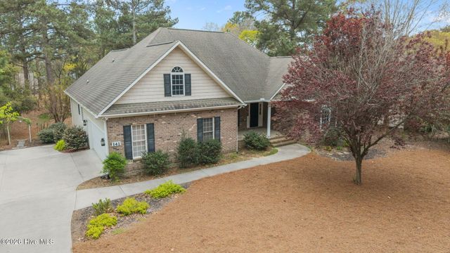 141 Longleaf Drive, West End, NC 27376