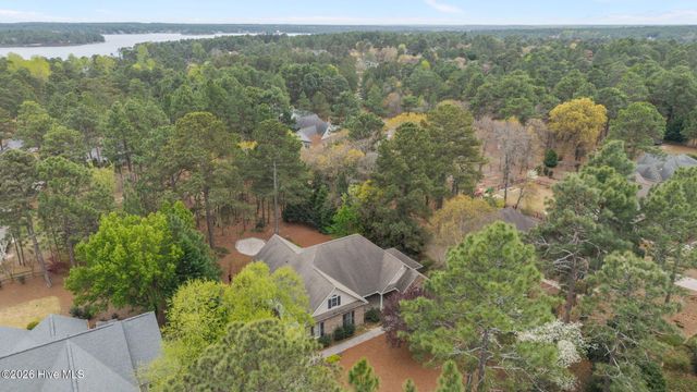 141 Longleaf Drive, West End, NC 27376