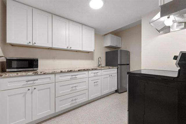 308 OHIO PLACE 1, Sarasota, FL 34236