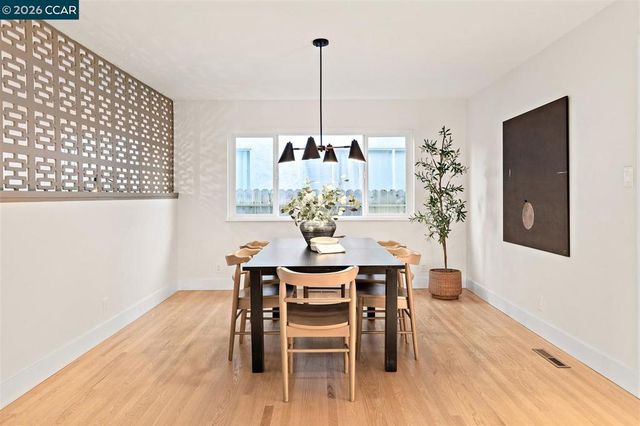 1005 Claremont Dr, Concord, CA 94518