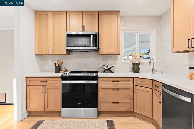 1005 Claremont Dr, Concord, CA 94518