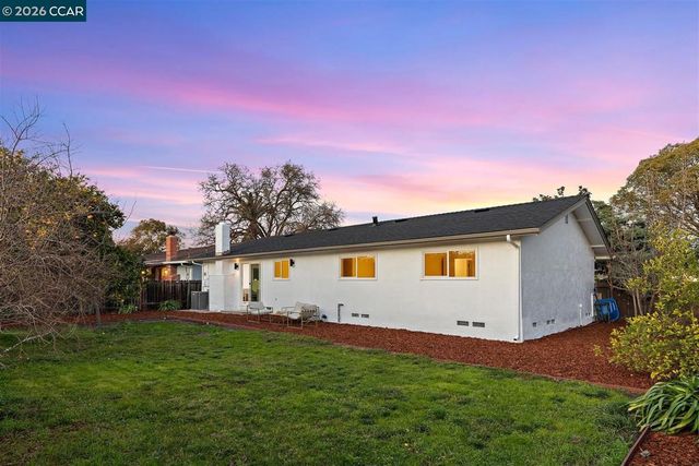 1005 Claremont Dr, Concord, CA 94518