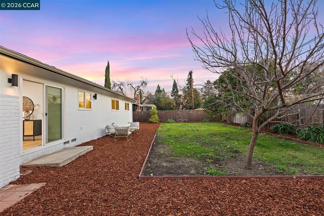 1005 Claremont Dr, Concord, CA 94518