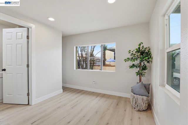 828 Olivina Ave 11, Livermore, CA 94551