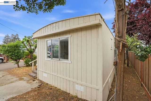 828 Olivina Ave 11, Livermore, CA 94551