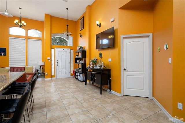 806 W Solar Drive, Mission, TX 78574