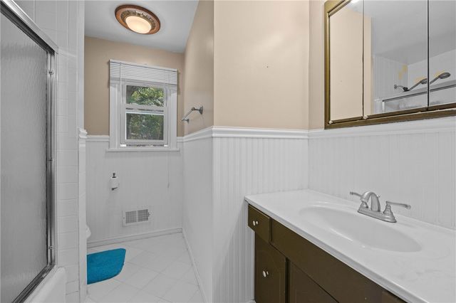21 Hidden Creek Circle, Perinton, NY 14534
