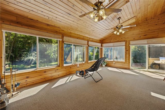 21 Hidden Creek Circle, Perinton, NY 14534