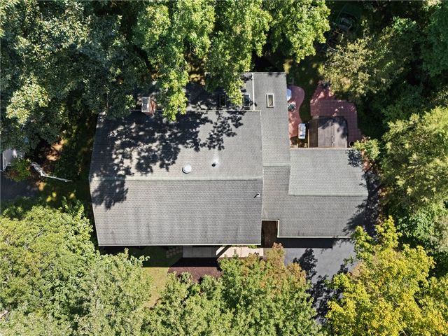 21 Hidden Creek Circle, Perinton, NY 14534